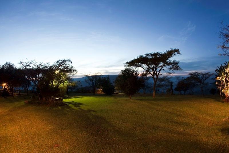 Gwahumbe Game & Spa Mid Illovo ภายนอก รูปภาพ